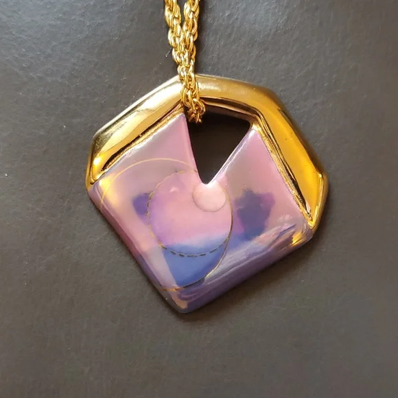 Vintage Gold Purple Blue Hand Painted Artist Signed Geometric Pendant Necklace - Picture 2 of 12
